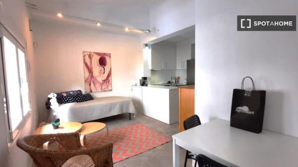 Apartamento completo de 1 dormitorio en Ses Cadenes