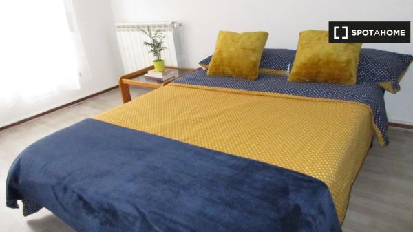 Room in shared apartment in Santander