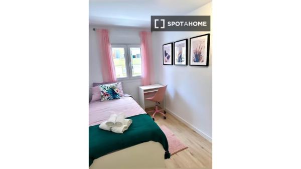 Quarto em apartamento compartilhado em Palma