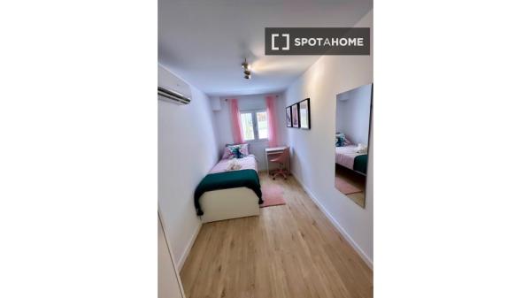 Habitación en piso compartido en Palma