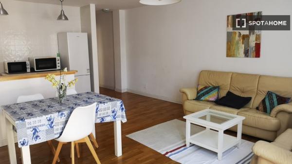 Apartamento completo de 2 dormitorios en Málaga