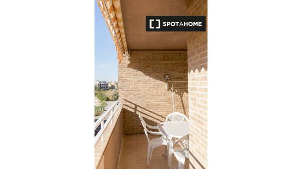 Apartamento completo de 2 dormitorios en Denia