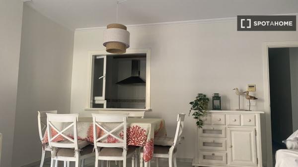 Apartamento de 2 dormitorios en alquiler en Almerimar, Almería