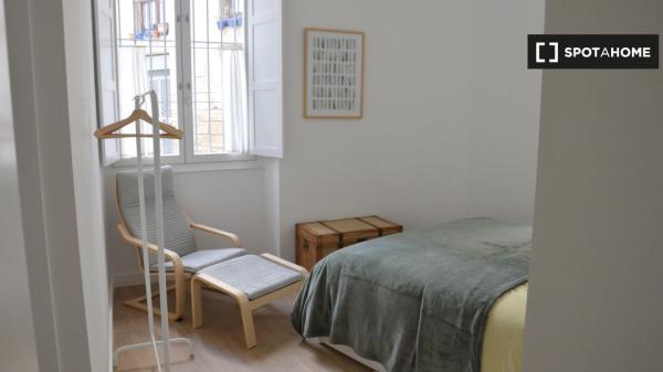 Piso en alquiler de 1 dormitorio en el centro de Cádiz