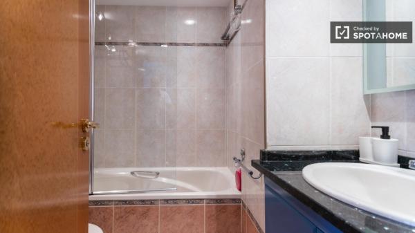 Apartamento de 2 dormitorios en alquiler en Quatre Carreres, Valencia