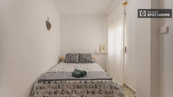 Piso de 3 habitaciones en alquiler en Valencia