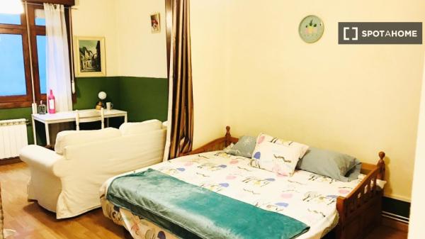 Double bedroom in Santiago de Vigo