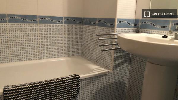 Apartamento completo de 2 dormitorios en Denia