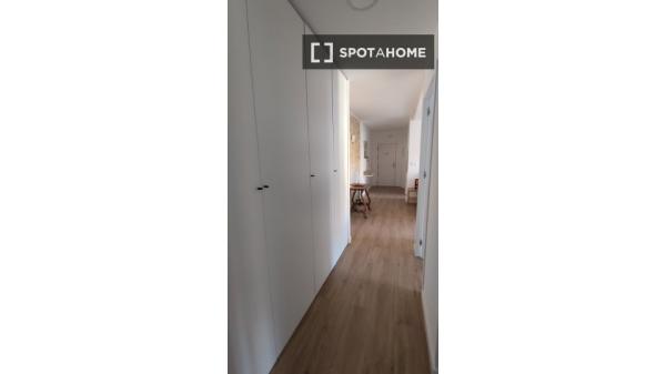 Room in shared apartment in Alcalá de Henares