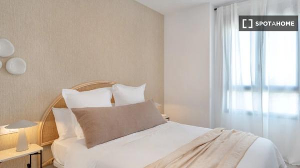 Apartamento de 2 dormitorios en alquiler en La Princesa, Málaga