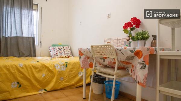 Apartamento de 2 dormitorios en alquiler en Carabanchel, Madrid