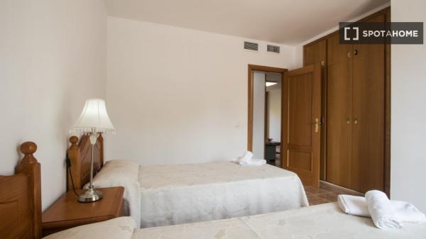 Apartamento de 2 habitaciones en alquiler en Poniente, Benidorm