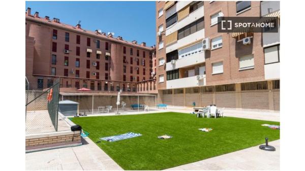 Quarto em apartamento compartilhado em Alcalá de Henares