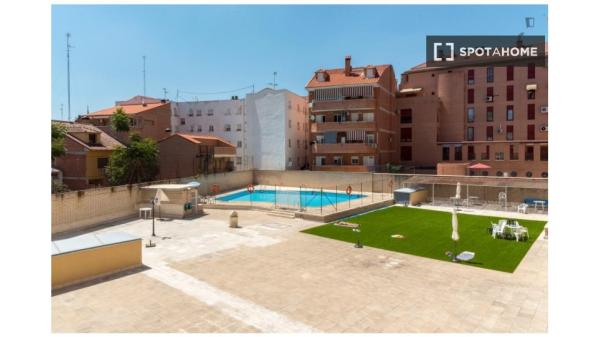 Quarto em apartamento compartilhado em Alcalá de Henares