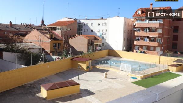 Quarto em apartamento compartilhado em Alcalá de Henares