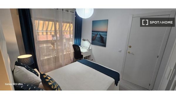 Room in shared apartment in Alcalá de Henares