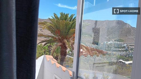 Apartamento de 2 dormitorios en alquiler en Las Palmas De Gran Canaria