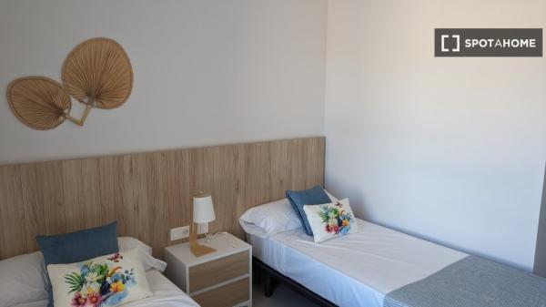 Apartamento entero de 2 dormitorios en Benidorm