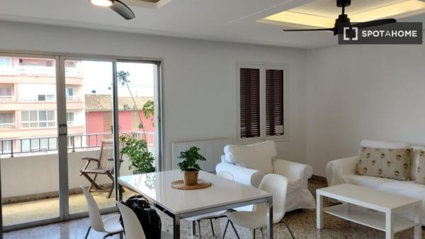 Habitación en piso compartido en Palma