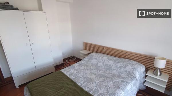 Room in shared apartment in Vigo