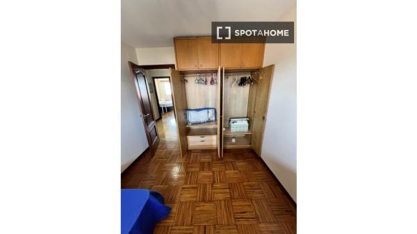 Room in shared apartment in Vigo