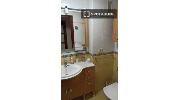 Quarto em apartamento partilhado em Vigo