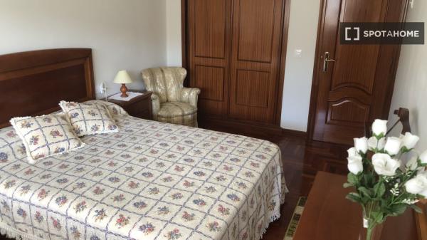 Room in shared apartment in Vigo