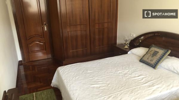 Quarto em apartamento partilhado em Vigo