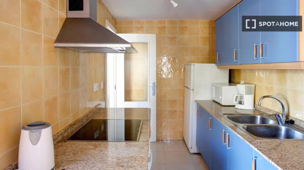 Apartamento completo de 2 dormitorios en Denia