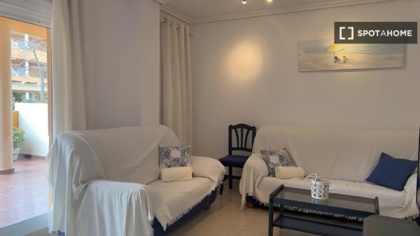 Apartamento completo de 2 dormitorios en Denia