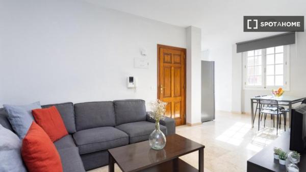 Apartamento de 2 dormitorios en alquiler en Santa Cruz De Tenerife