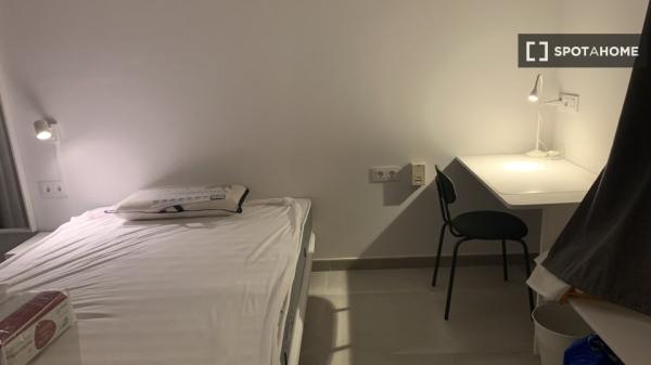 Habitación en piso compartido en Palma