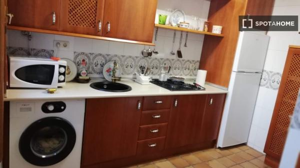 Room for rent in shared apartment in Salamanca