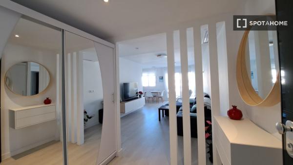 Apartamento completo de 3 dormitorios en Málaga