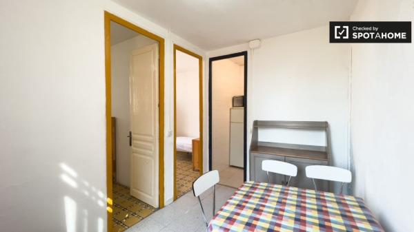 Acogedor apartamento de 2 dormitorios en L'Hospitalet de Llobregat.