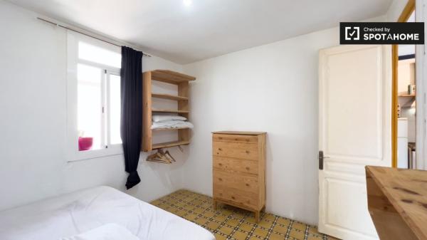 Acogedor apartamento de 2 dormitorios en L'Hospitalet de Llobregat.