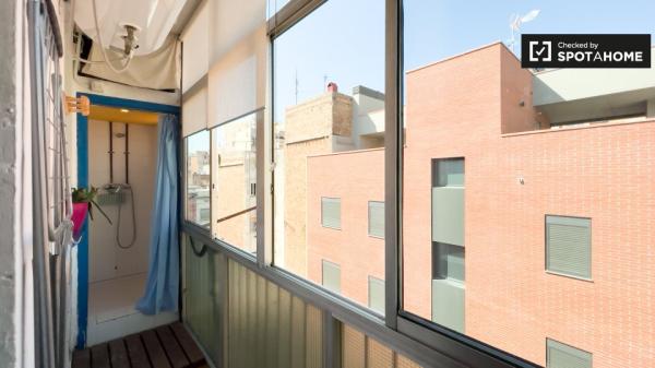 Acogedor apartamento de 2 dormitorios en L'Hospitalet de Llobregat.