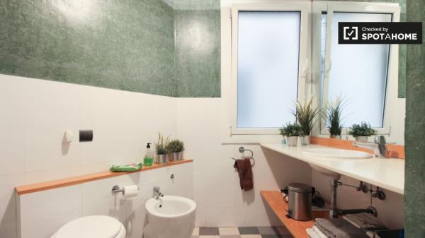 Acogedora habitación en alquiler, apartamento de 3 dormitorios, l'Eixample Esquerra