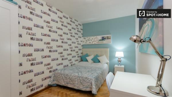 Quarto de casal para alugar, apartamento de 6 quartos, Alcalá de Henares