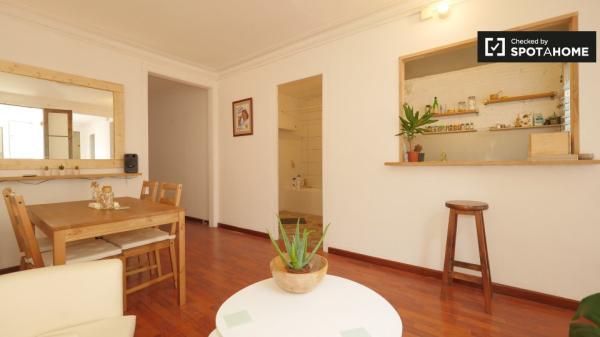 Se alquila habitación, apartamento de 4 dormitorios, L'Esquerra de l'Eixample