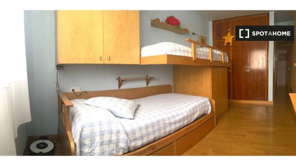 Quarto em apartamento compartilhado em Pamplona