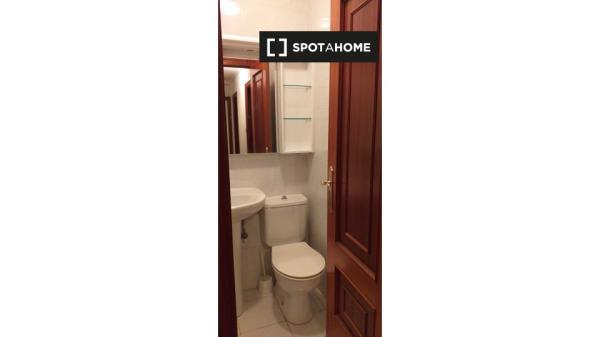 Quarto em apartamento partilhado em Vigo