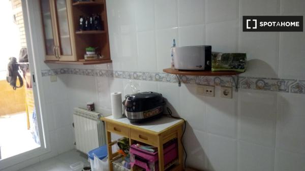 Habitación en piso compartido en Zaragoza