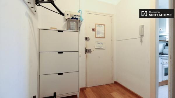 Gemütliches Zimmer in 3-Zimmer-Wohnung in El Raval, Barcelona