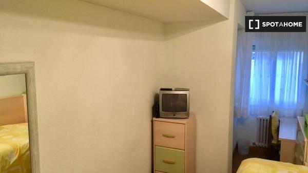 Quarto em apartamento compartilhado em Pamplona