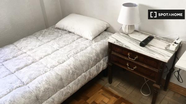 Quarto em apartamento compartilhado em Pamplona