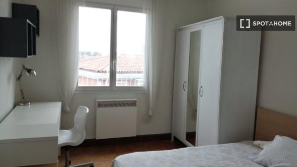 Quarto em apartamento compartilhado em Pamplona