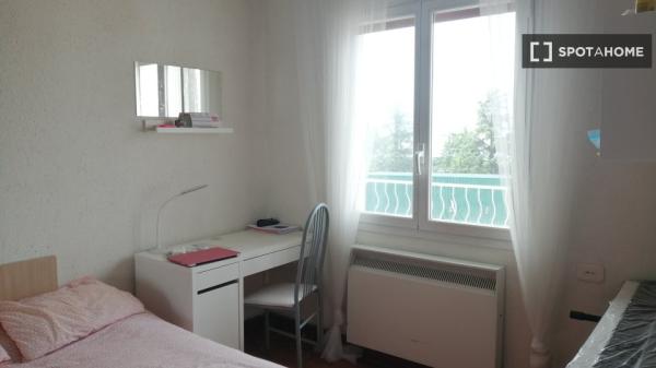 Quarto em apartamento compartilhado em Pamplona