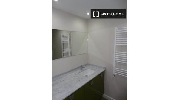 Quarto em apartamento compartilhado em Oviedo