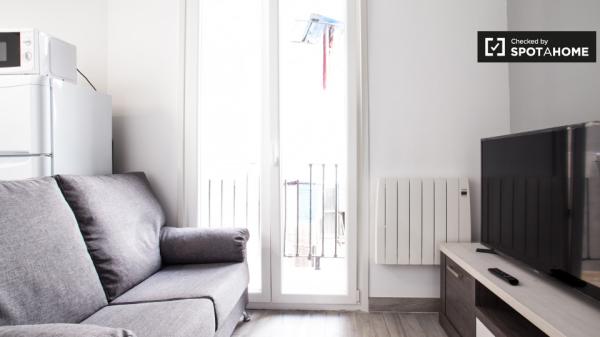 Quarto mobiliado em apartamento de 3 quartos em Indautxu, Bilbao